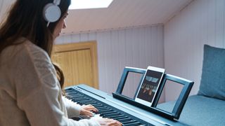 Beginner using a digital piano to learn 