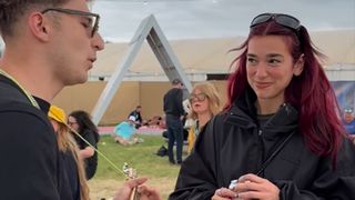 Dua Lipa busker Glastonbury